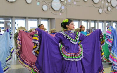High school performers bring talent and tradition to LAS